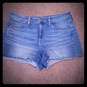 Cut off shorts